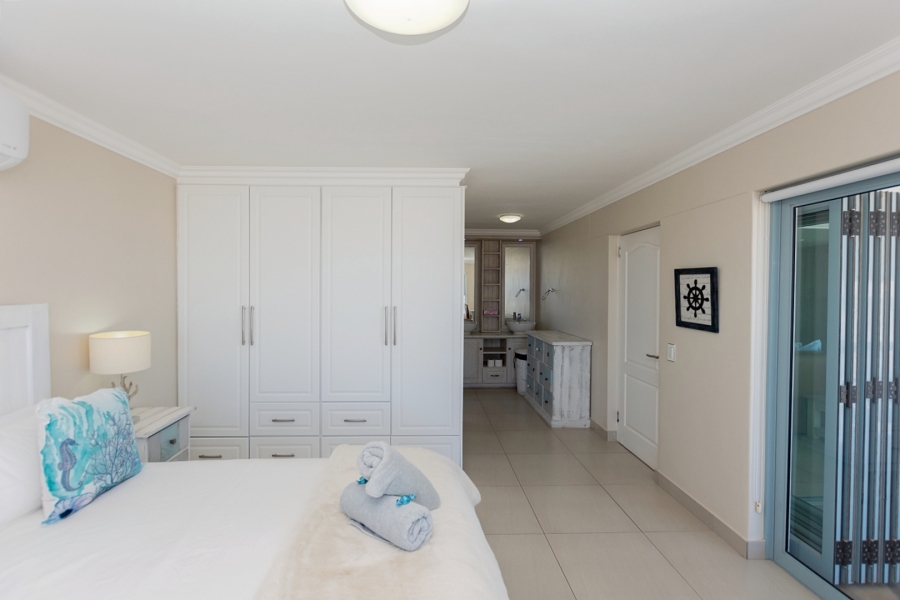 5 Bedroom Property for Sale in Paradise Beach Western Cape